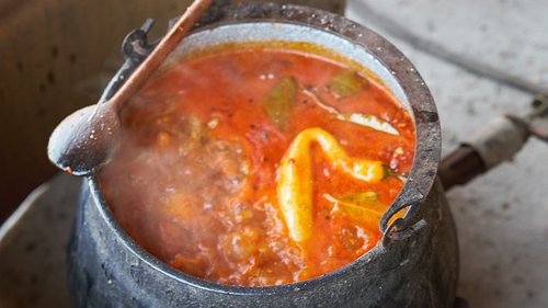 Ahol a püspök főzi az ebédet